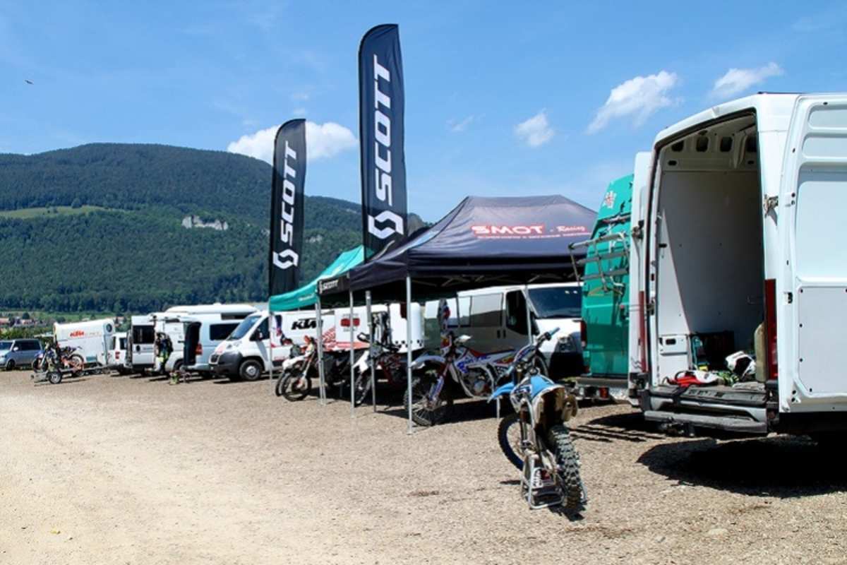 Das Hauptzollamt Ulm empfielt für Motorräder ohne Strassenzulassung, die zu Sportzwecken in die EU eingeführt werden, ein Carnet ATA 