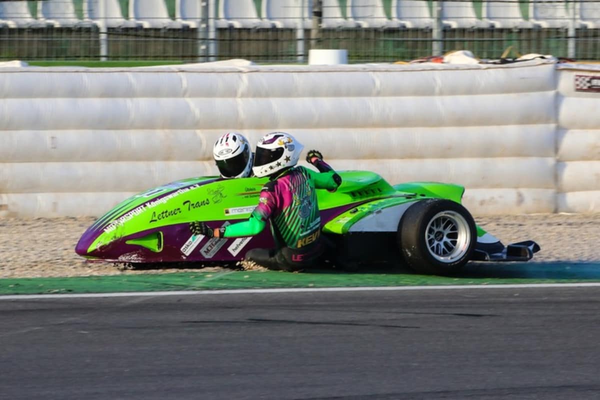 Peter Kimeswenger und Beifahrer Kevin Kölsch