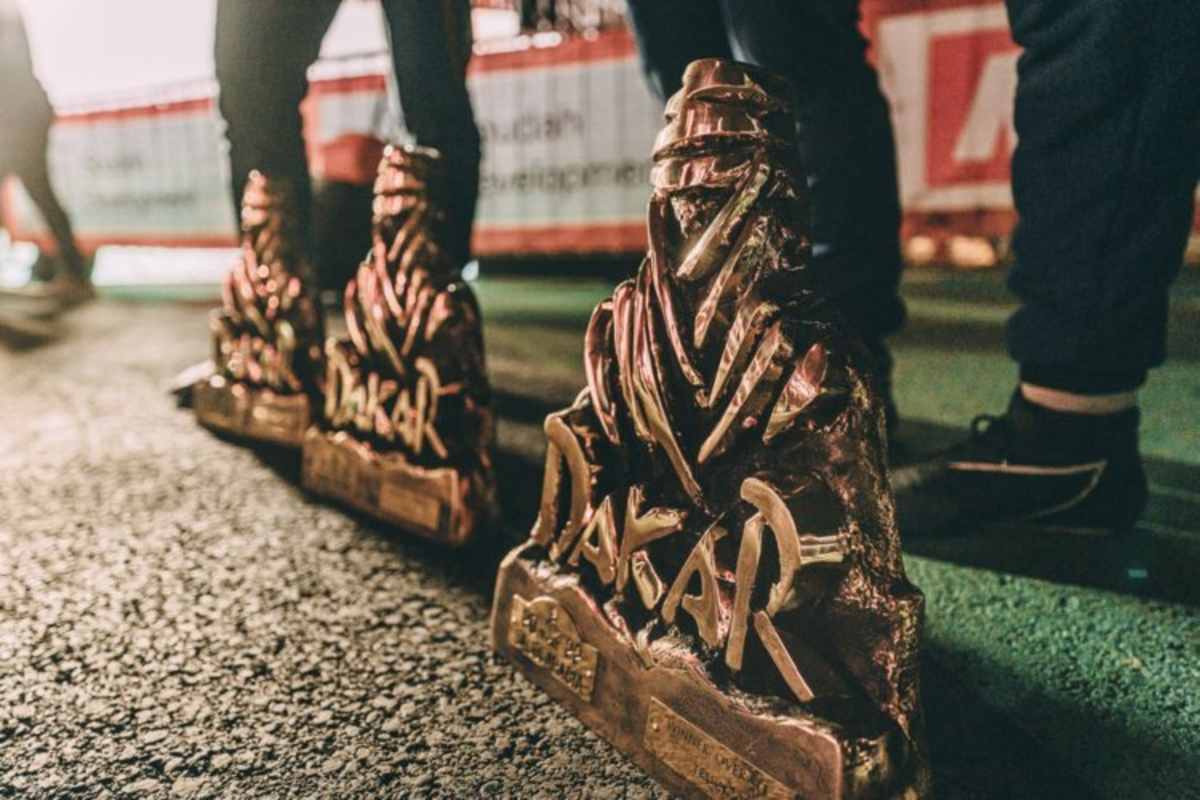 Die begehrte Dakar-Trophäe