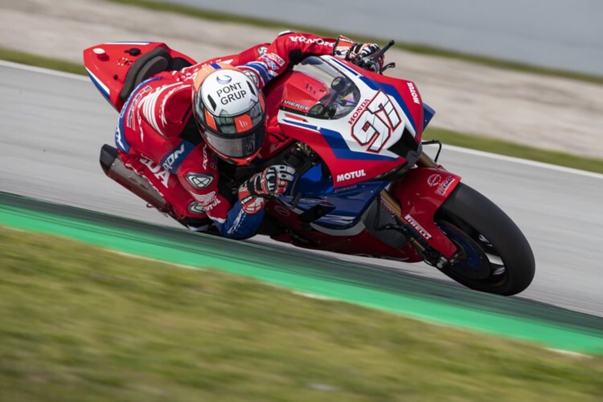 Honda-Pilot Xavi Vierge hielt sich am Freitag in Barcelona eine Stunde vor Schluss in den Top-10