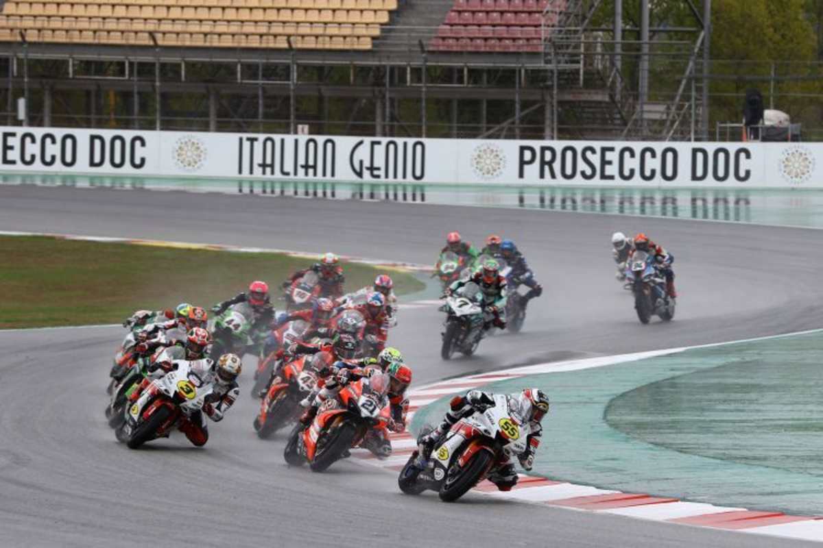 Andrea Locatelli vor Michael Ruben Rinaldi