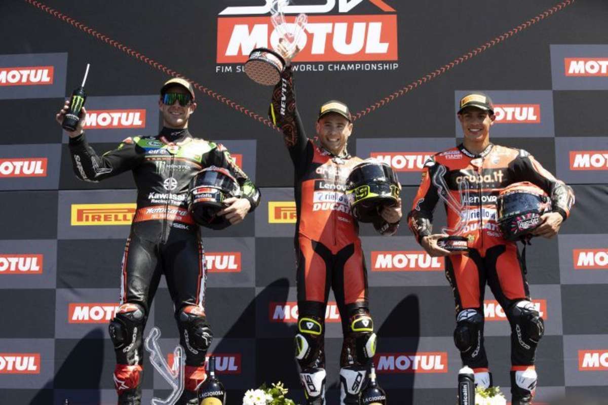 1. Rennen - Jonathan Rea, Álvaro Bautista &  Michael Ruben Rinaldi