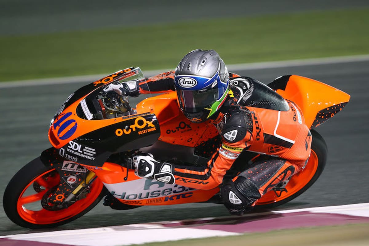 Darryn Binder bei seinem Moto3-Debüt im Outox Reset Drink Team 2015