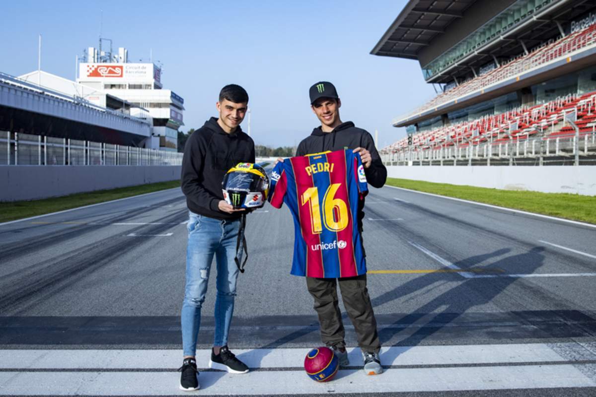 Am Ende tauschten die beiden Trikot gegen Helm