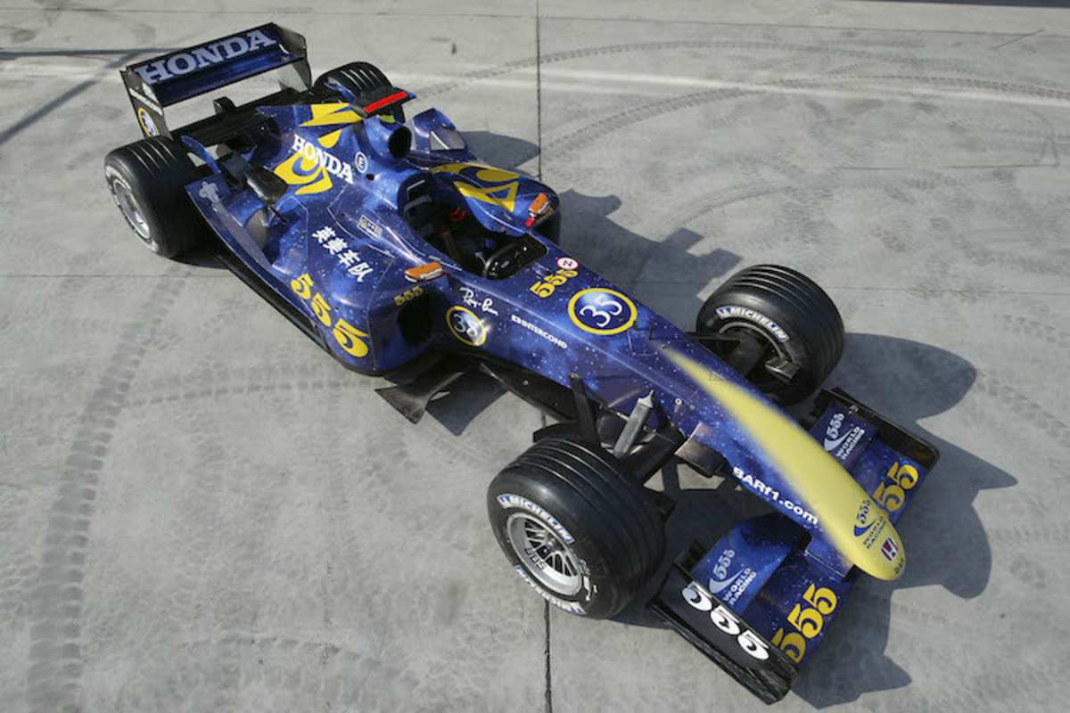 Shanghai 2004: BAR-Honda mit Werbung für die Zigarettenmarke 555