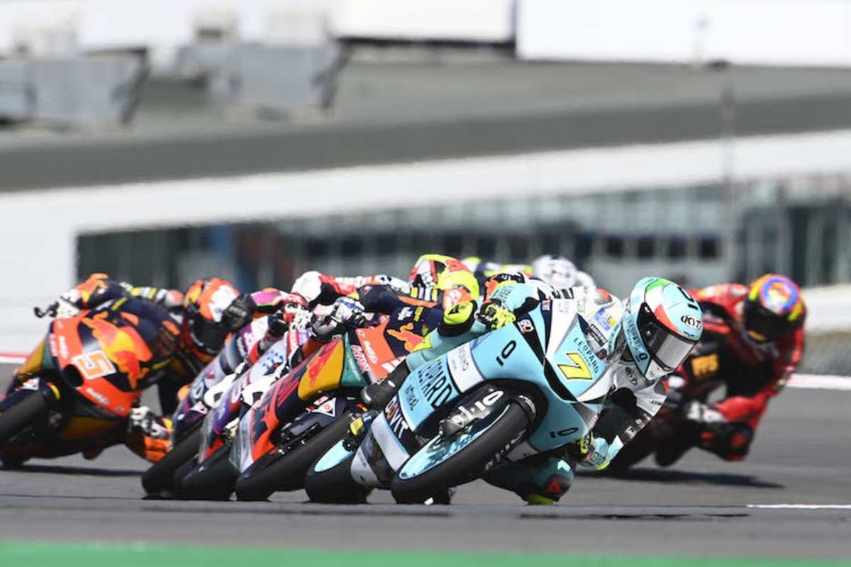 Dennis Foggia führte das Feld lange Zeit an