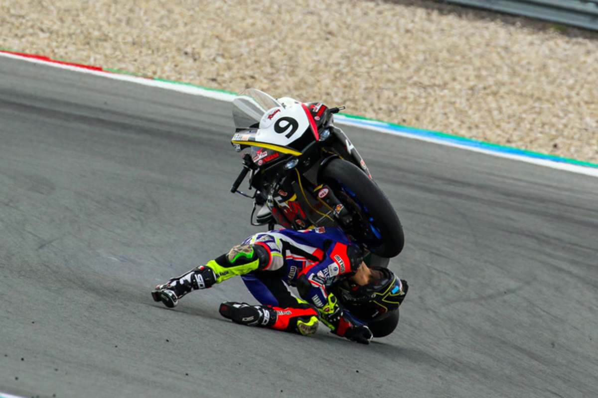 Vom Motorrad getroffen