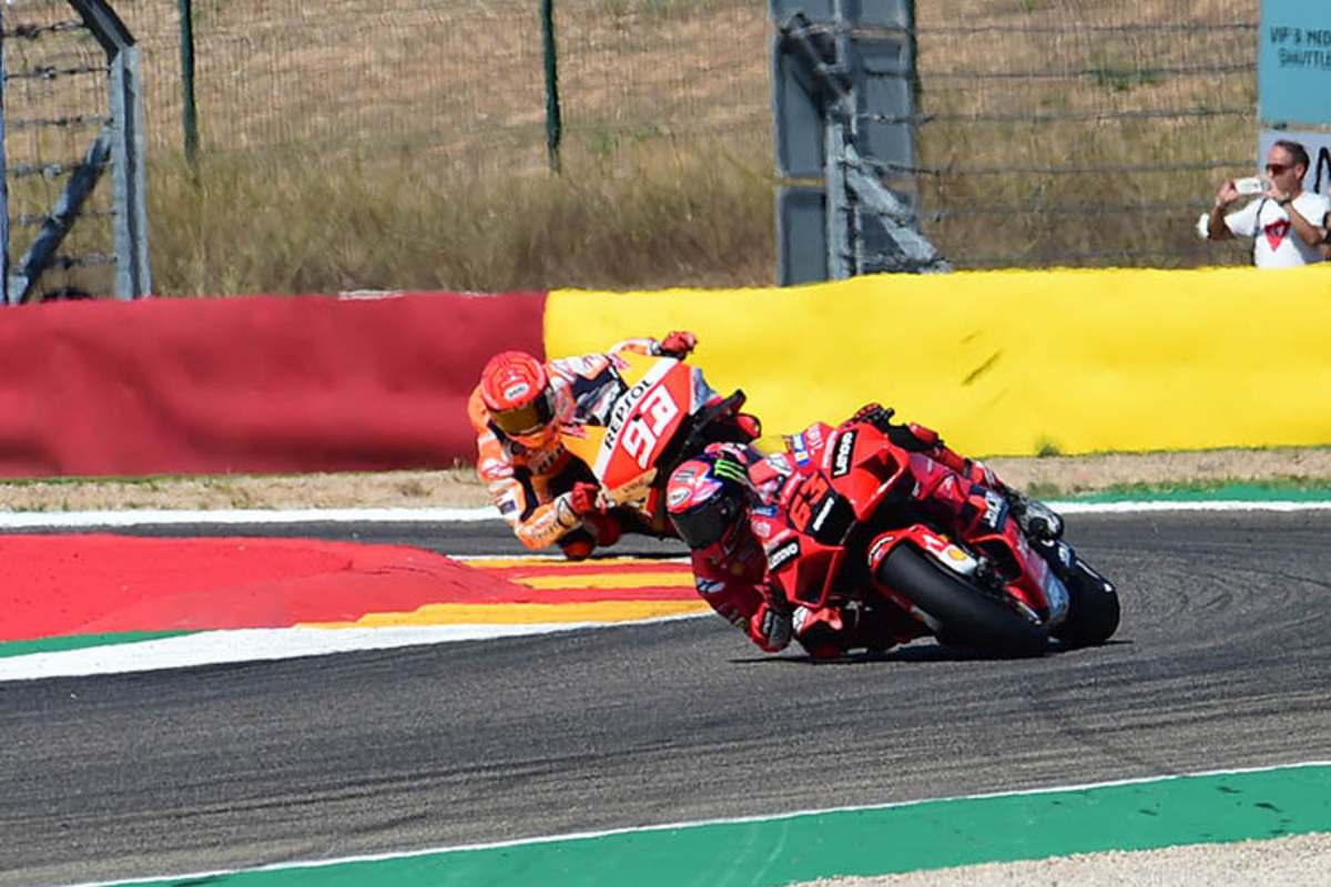 Der Fight des Tages: Bagnaia wehrt sich gegen Márquez