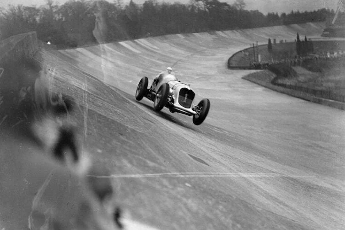 Cobb 1937 in Brooklands