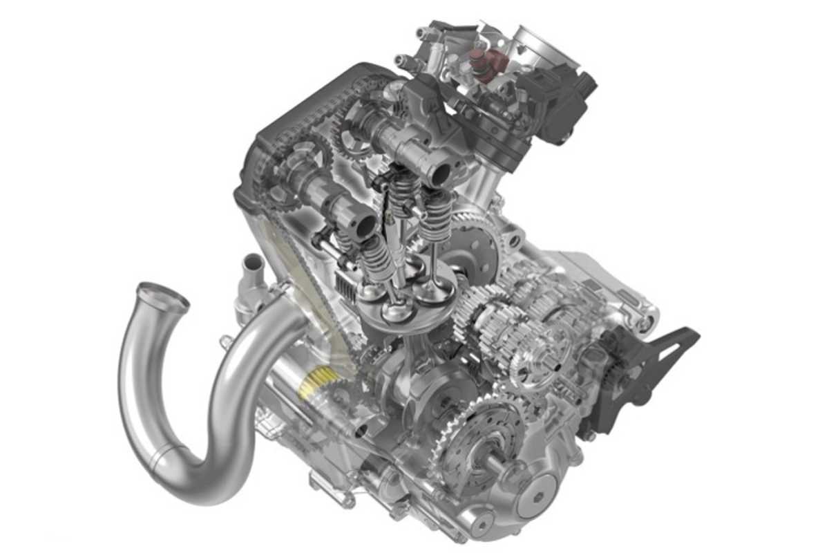 Mehr Rot: Die neuen Plastikteile sind schlanker und mit weniger Schrauben zu demontieren