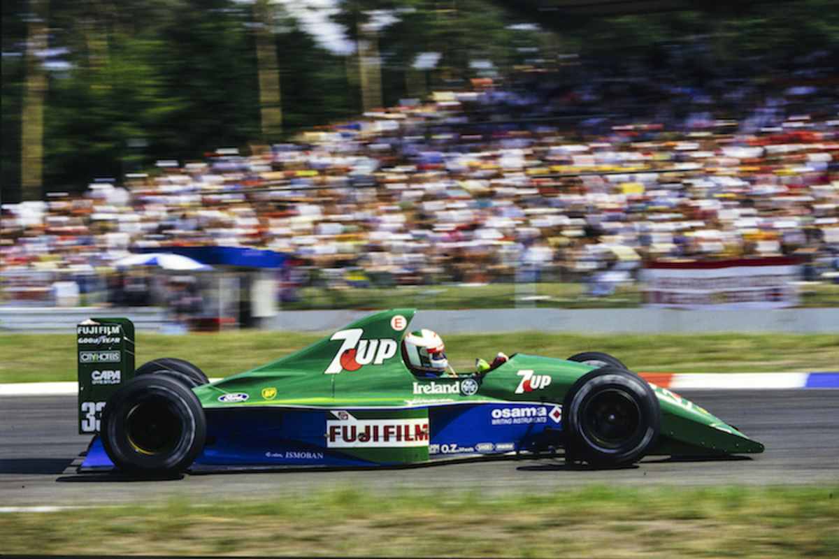 Andrea de Cesaris in Hockenheim 1991 mit seinem eleganten Jordan