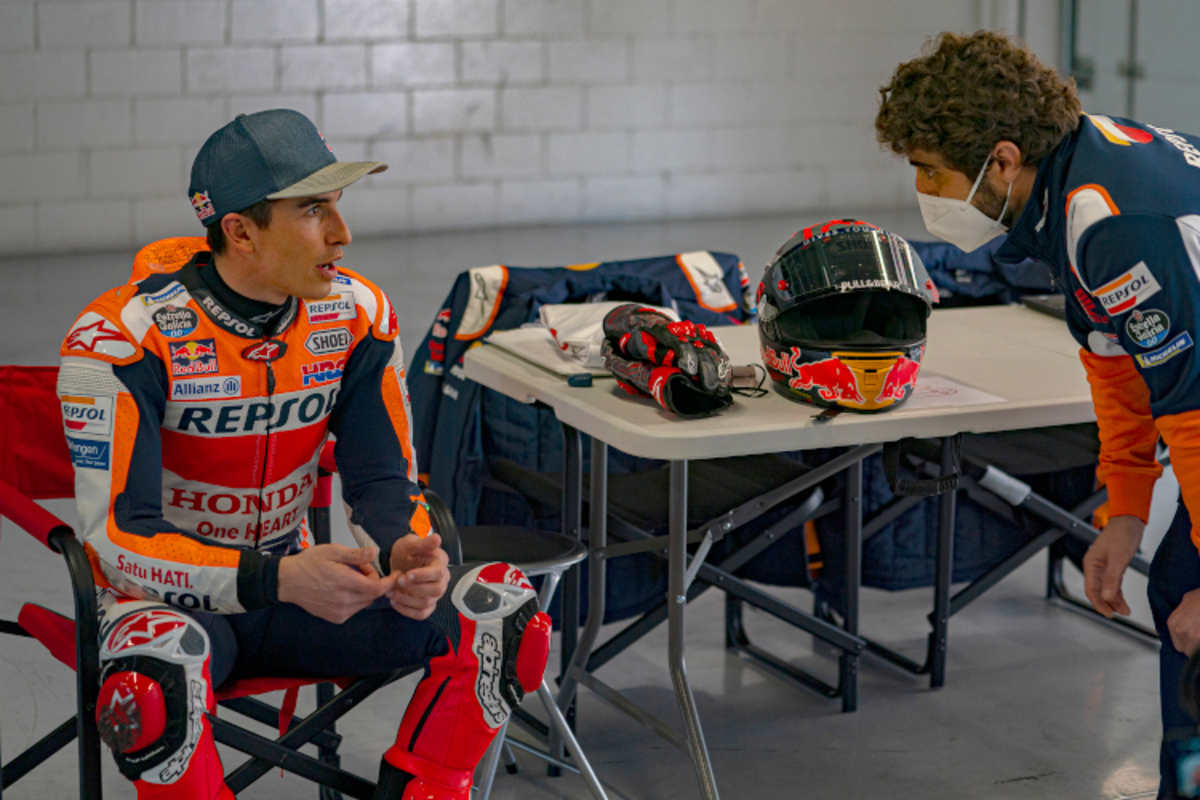 Márquez im Gespräch mit Crew-Chief Santi Hernandez