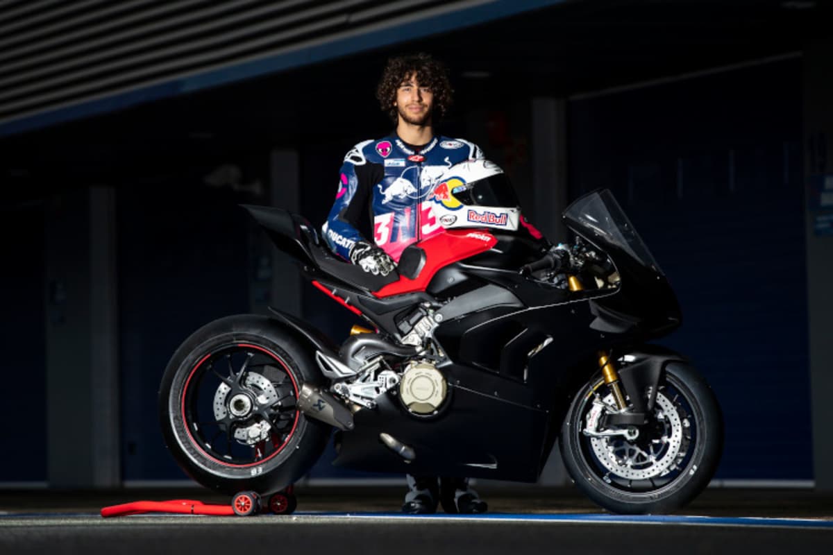 Pinke Akzente bei Enea Bastianini