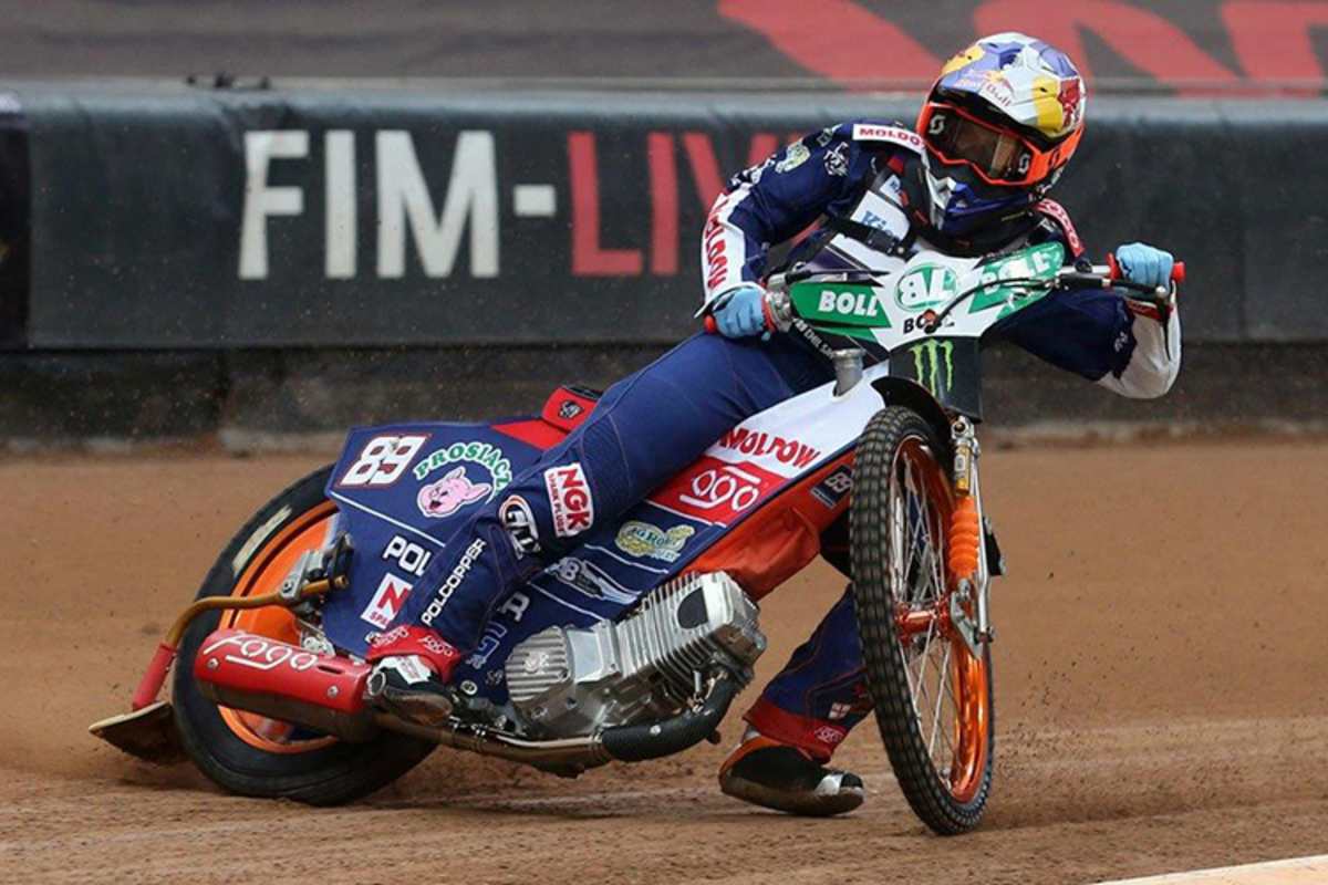 Bartosz Smektala (li.) und Emil Sayfutdinov fahren mit Neckbrace