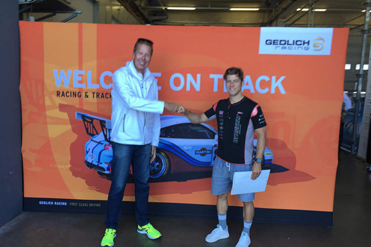 Marcel Schrötter mit Markus Gedlich (li.)