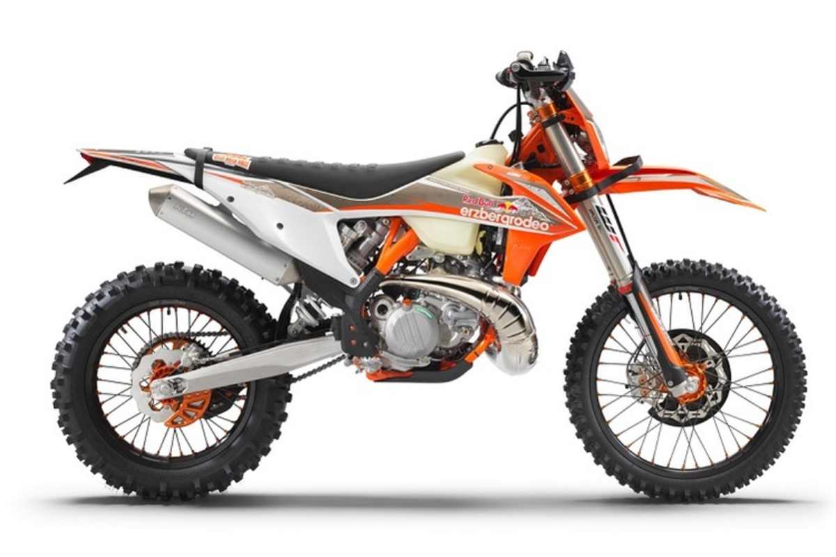 Beim autorisierten KTM-Händler erhältlich: KTM 300 EXC TPI Erzbergrodeo 2022