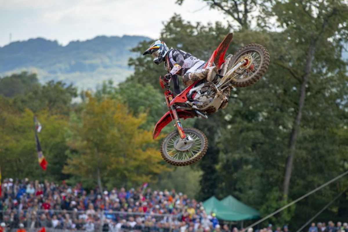 Flugshow von Tim Gajser in Frankreich