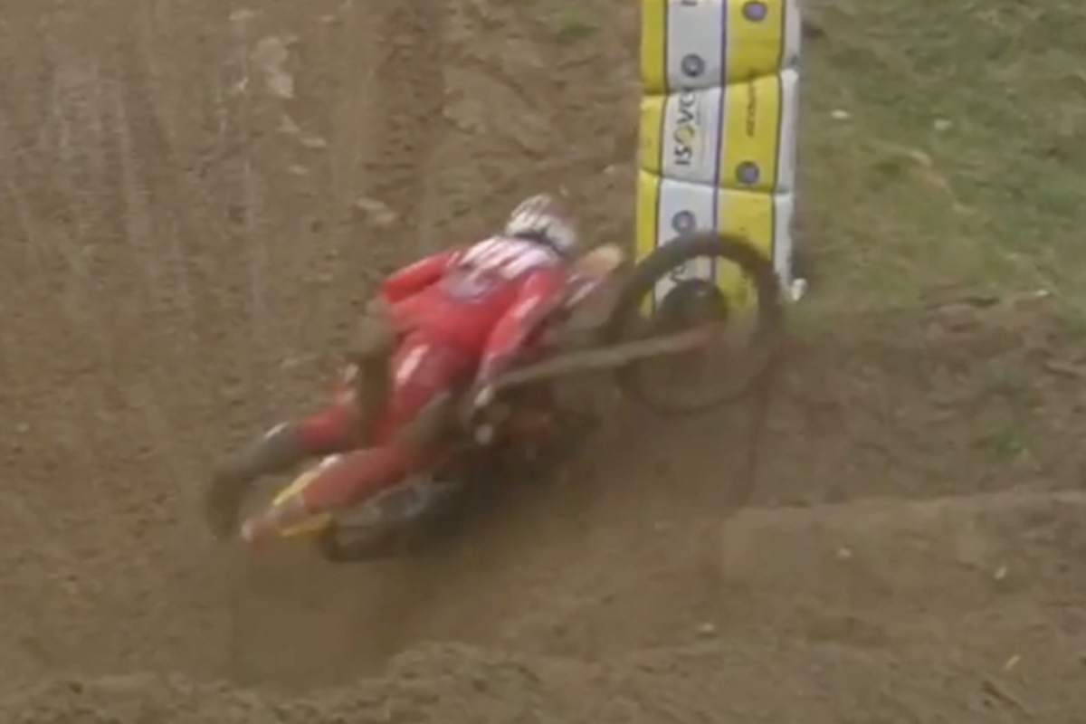 Der Sturz von Mattia Guadagnini