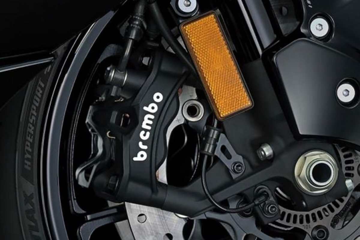 Mit der Aufrüstung auf Stylema-Bremszangen von Brembo dürfte ein Schwachpunkt der Hayabusa beseitigt sein