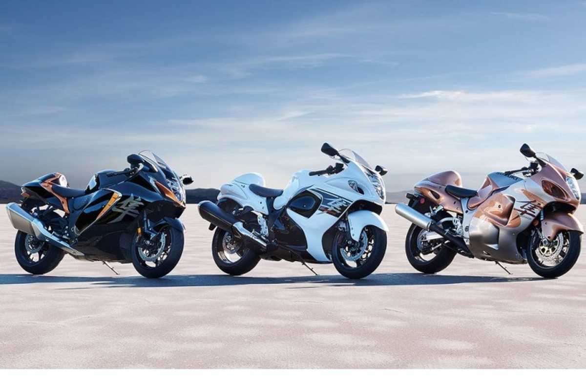 Drei Hayabusa Generationen: Links die Neue, in der Mitte ab 2008, rechts die erste ab 1998 