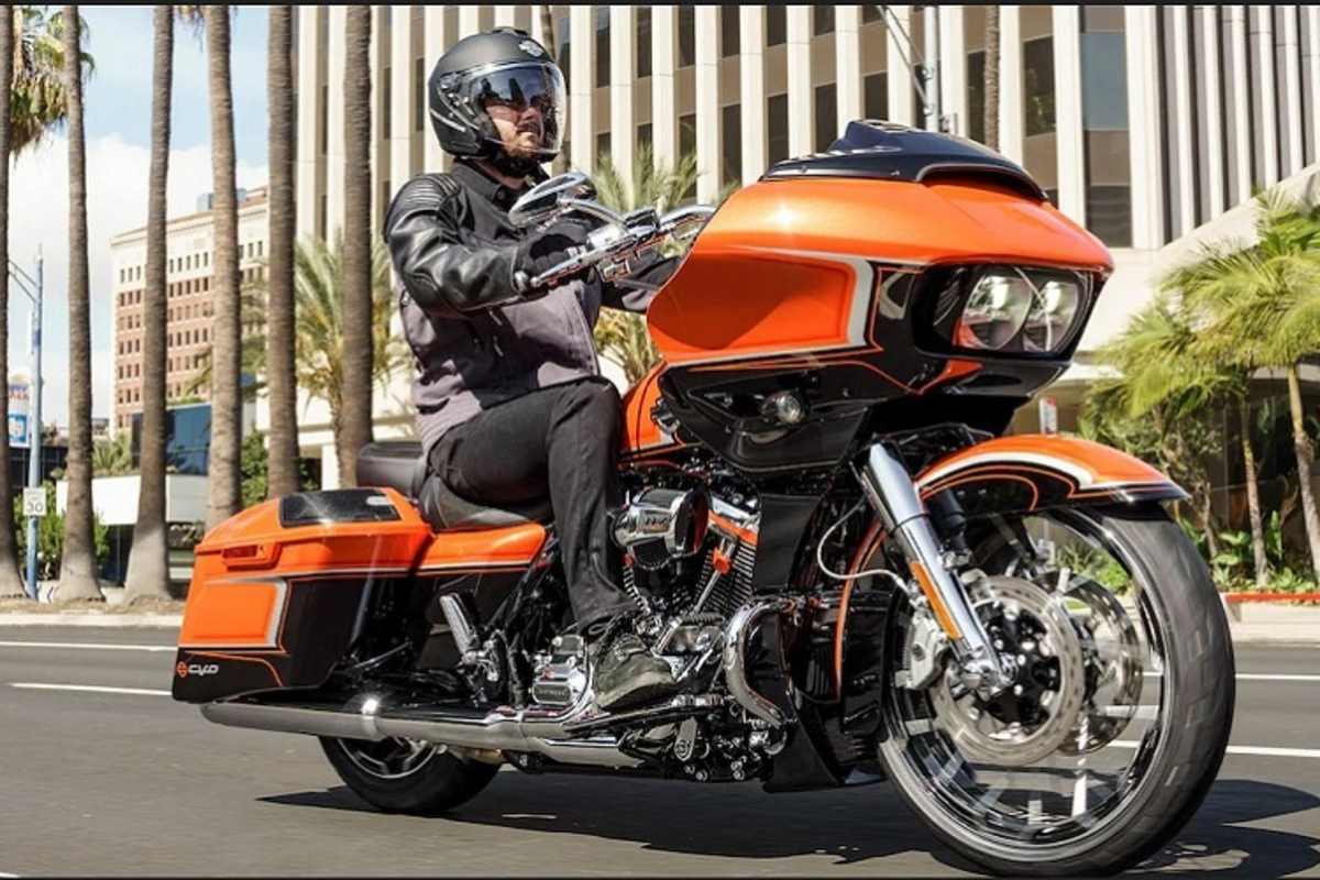 Premium: Harley-Davidson CVO Road Glide