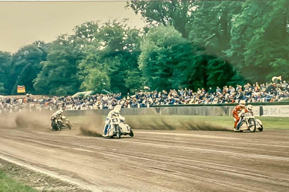 1996 präsentierten sich die 1000er zu Himmelfahrt in Herxheim