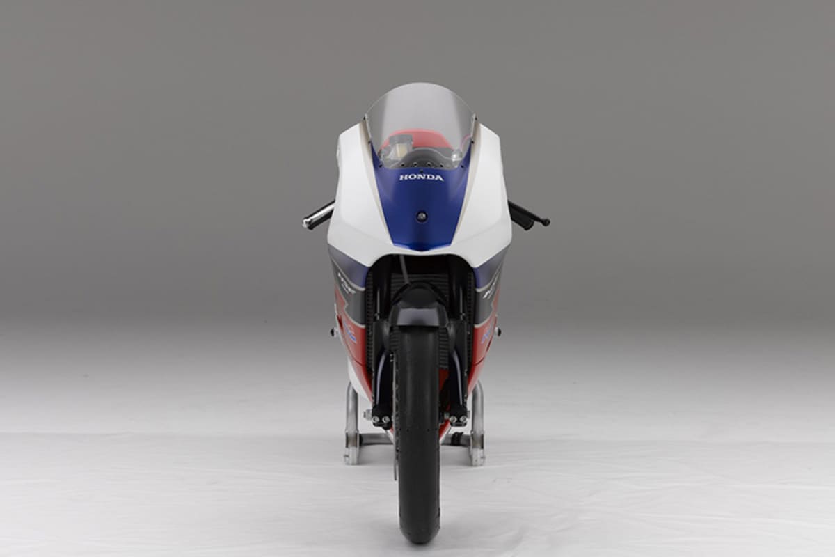 Die Honda NSF 250R: Front View