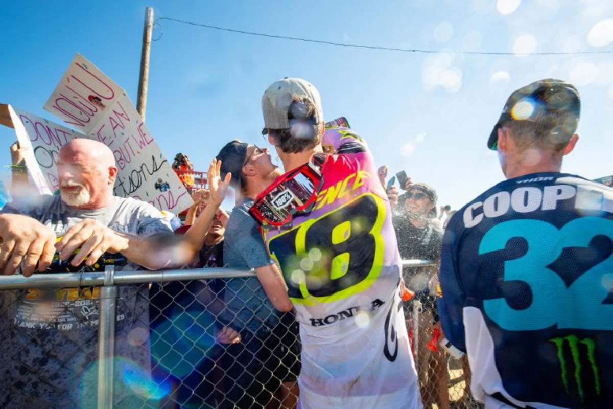 Jett Lawrence konnte seinen Verfolger Justin Cooper deutlich distanzieren