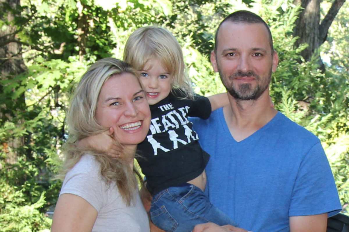 Nancy Gerloff und Mark Augustyn mit Tochter Meah