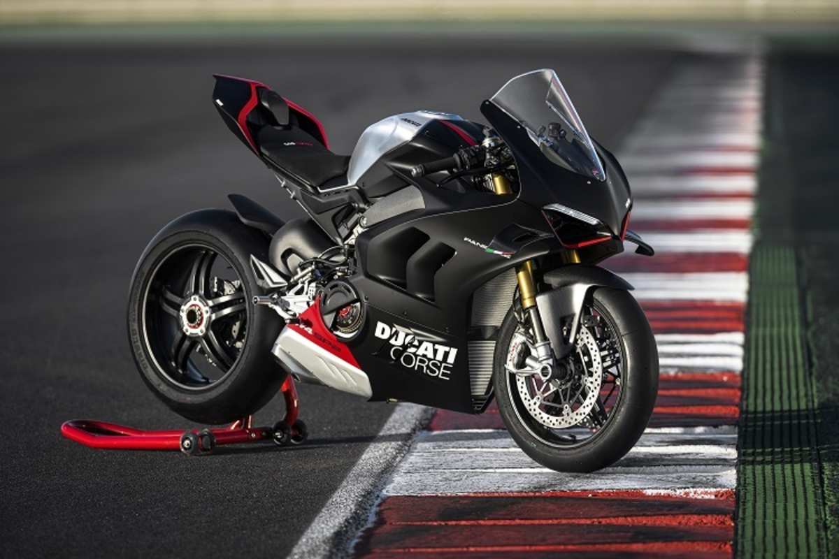 Bling Bling ist das nicht: Wintertest-Lackierung der Ducati Panigale V4 SP2