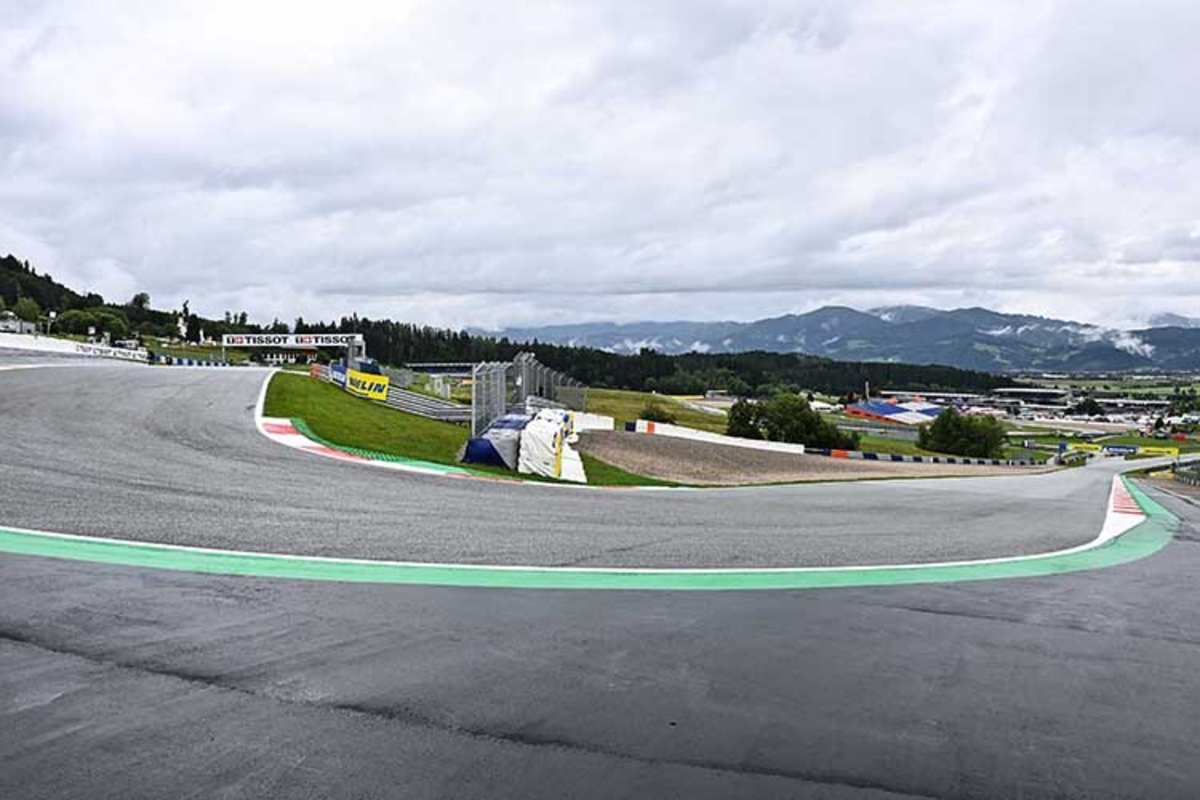 Das Kiesbett rechts wurde im Turn 2 gewaltig erweitert