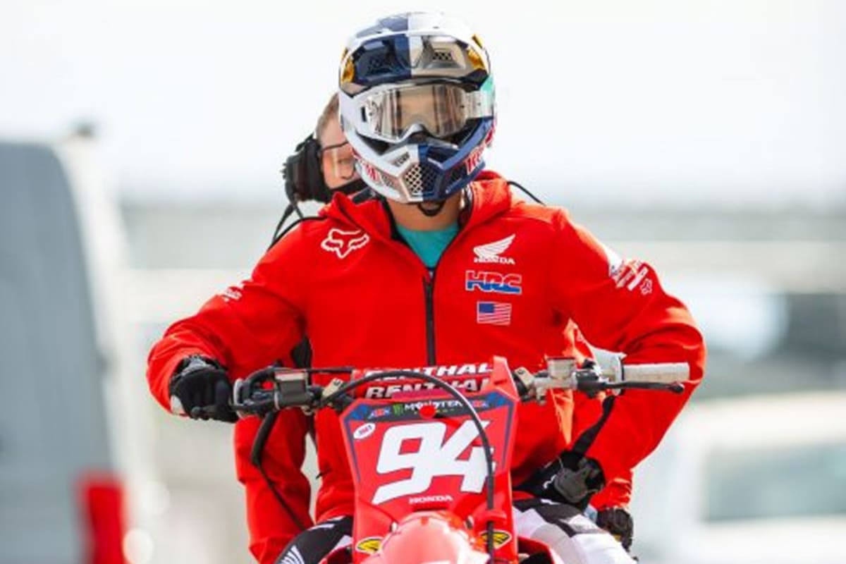 Ken Roczen ganz in Rot