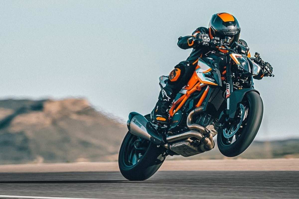 140 Nm, 180 PS, 180 kg: Schon die Zahlen auf dem Datenblatt der KTM 1290 Super Duke RR beeindrucken
