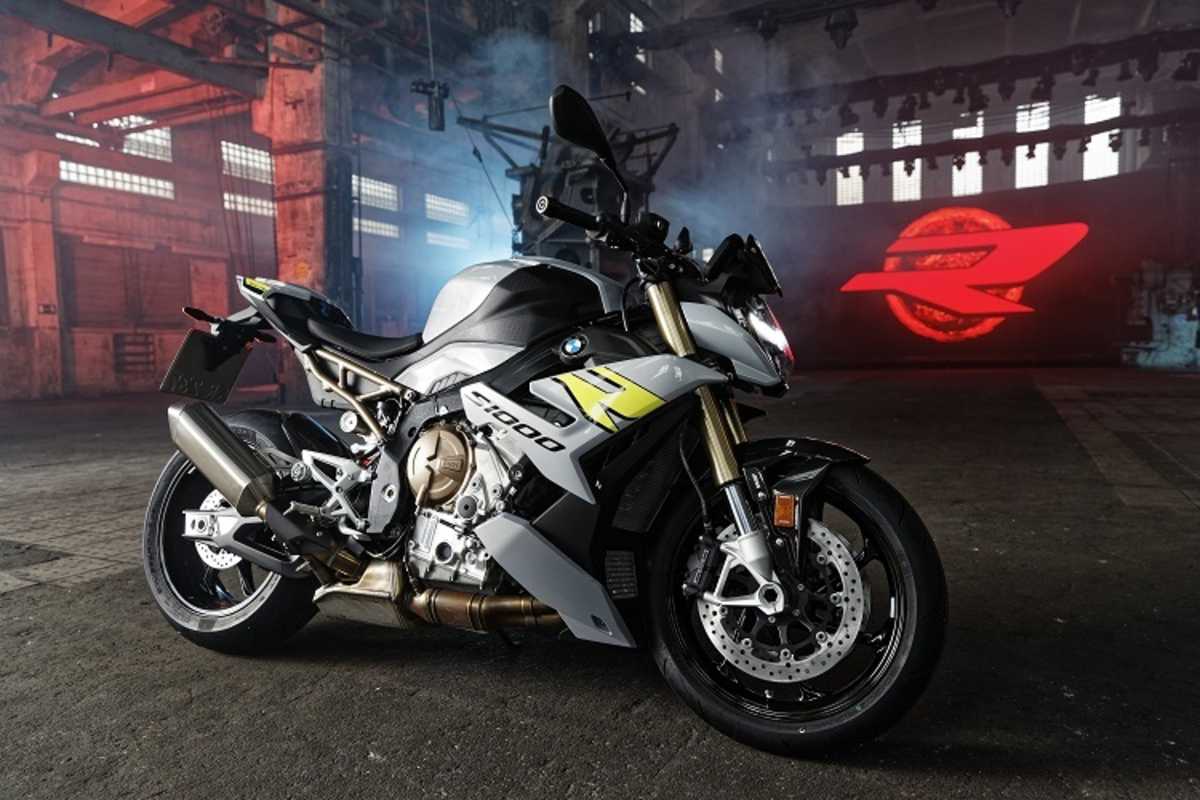 Mit der neuen S1000R widerstand BMW der Versuchung, einfach mit mehr Leistung, die auf der Landstrasse unbrauchbar ist, auf Kundenfang zu gehen