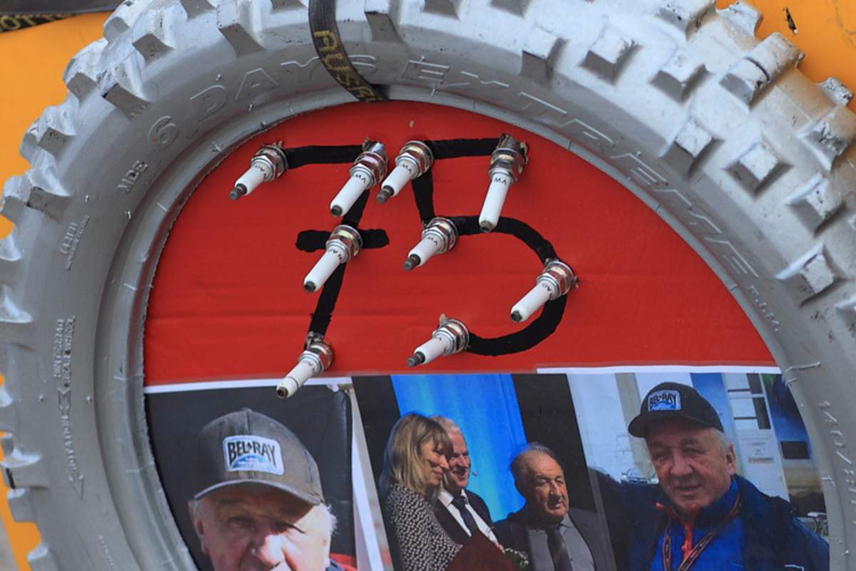 Zündkerzen statt Kerzen zum Geburtstag