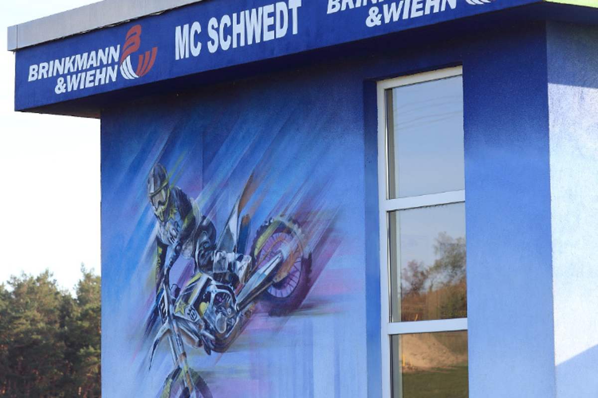 Max Nagl als Artwork am Clubgebäude