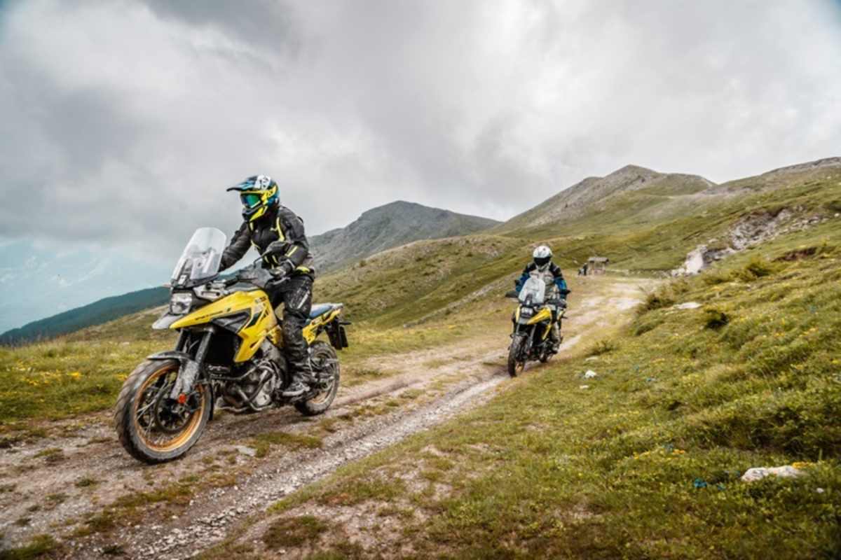 Mit der Suzuki V-Strom 1050 XT auf Testfahrt im artgerechten Offroad-Einsatz
