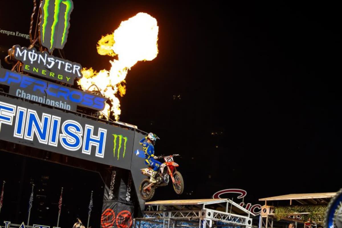 Chase Sexton beim Zieleinlauf in San Diego