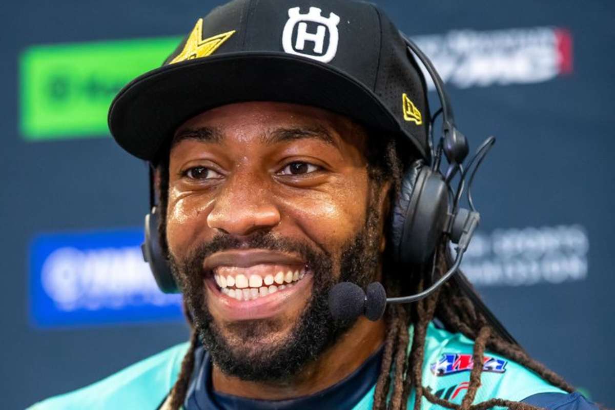 Malcolm Stewart ist eigentlich immer gut drauf