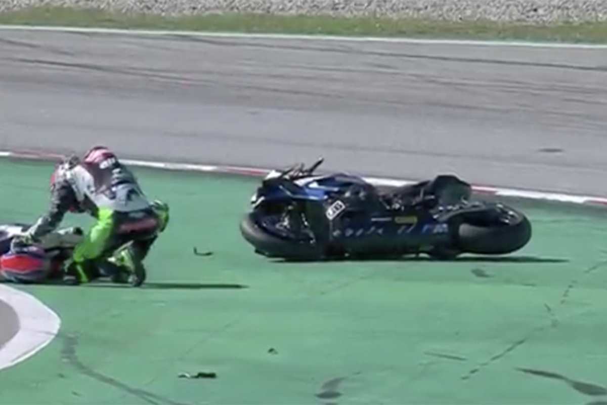 Mahias kümmerte sich um den verletzten Sykes