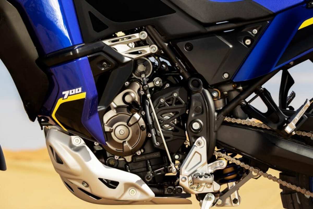 Im Geländeeinsatz ist der optionale Motorschutz unverzichtbar