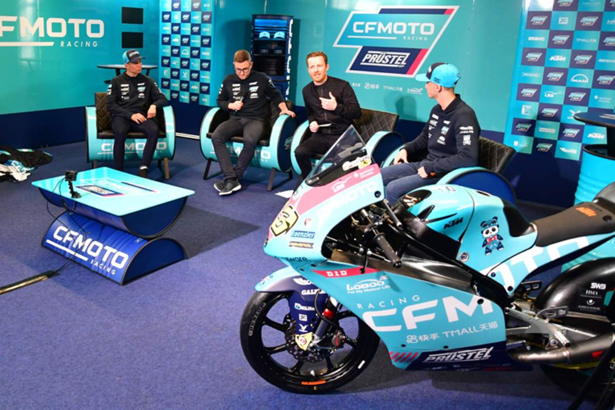 Die CFMOTO von Xavier Artigas in der Seitenansicht