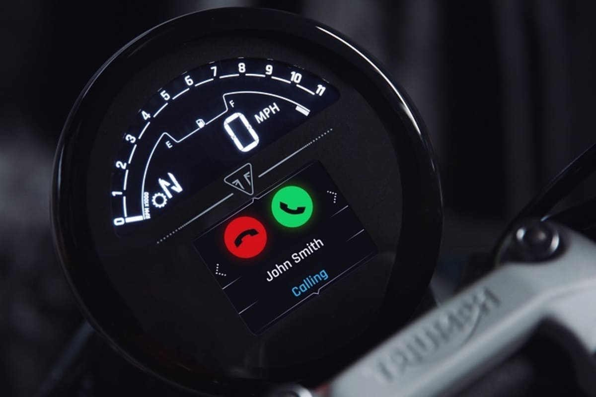 Da ruft jemand an: Smartphone-Konnektivität ist schon vorbereitet