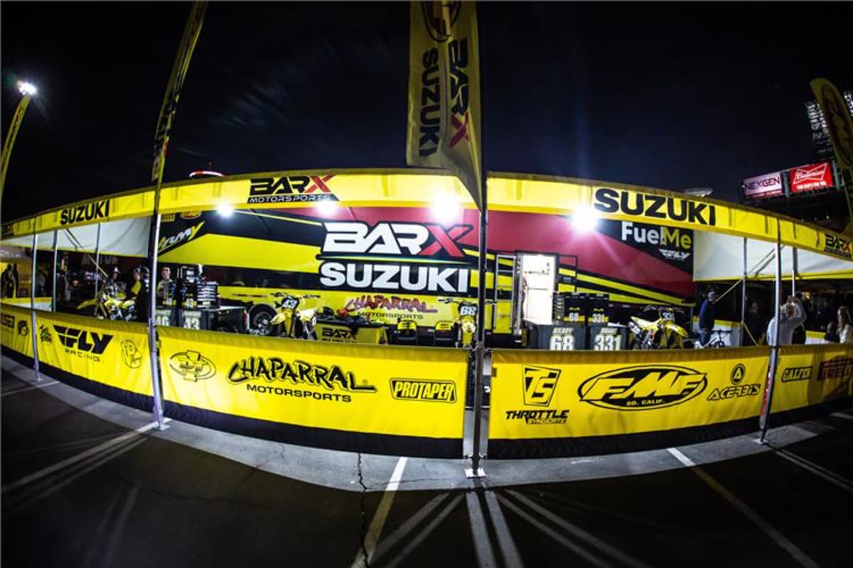 Das Zelt von Twisted Team Suzuki