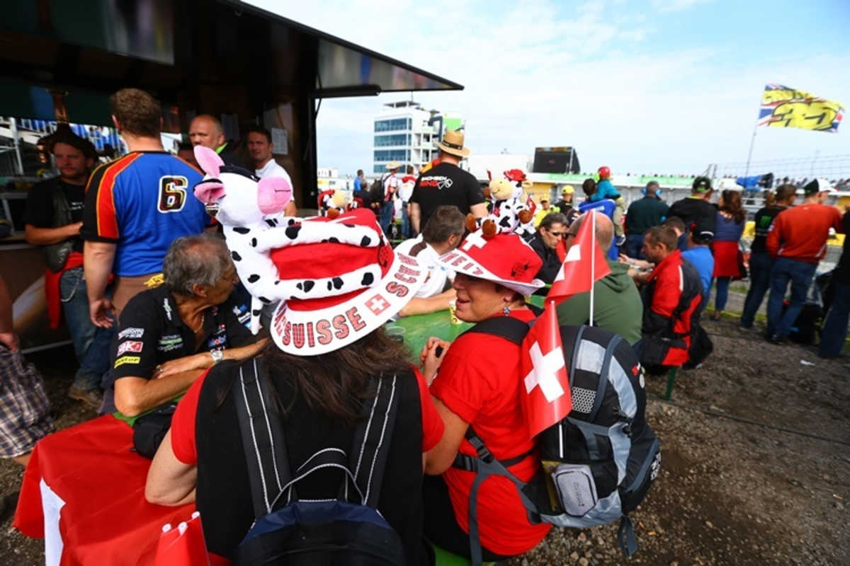 Warten auf die Rennaction