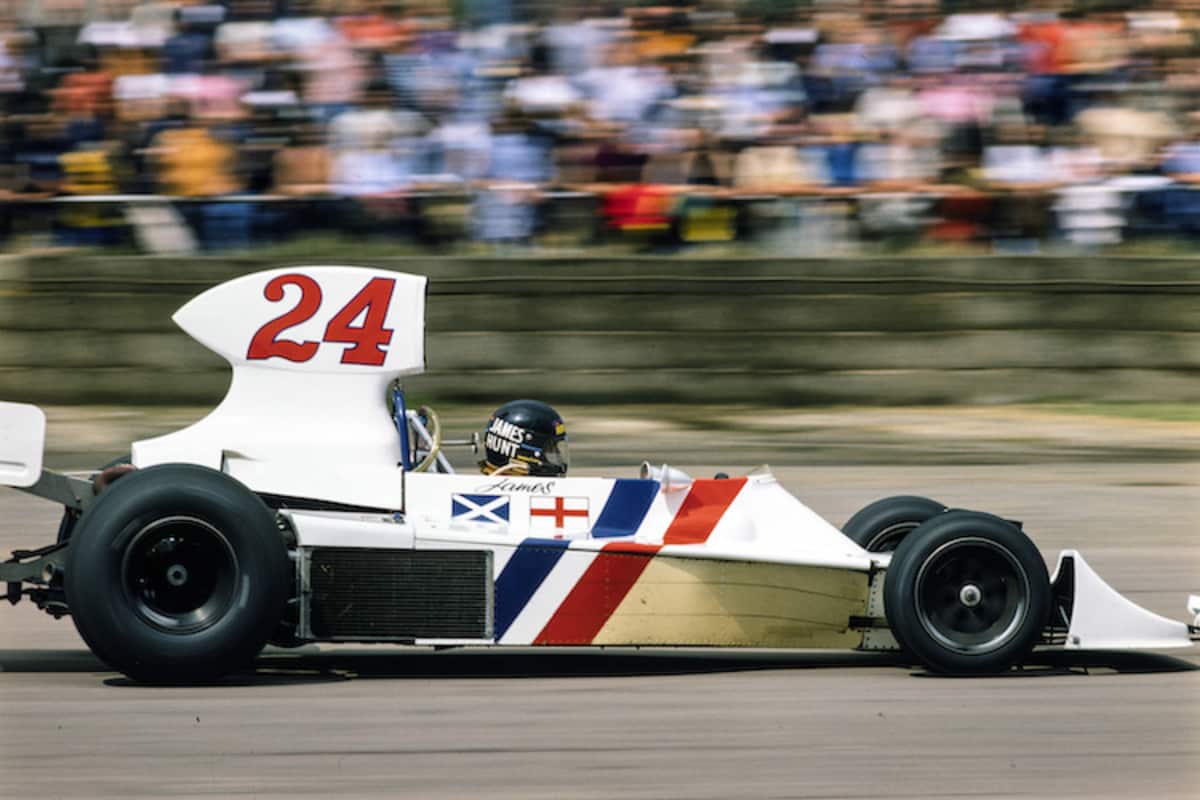 Hunt 1975 im Rennwagen von Lord Hesketh