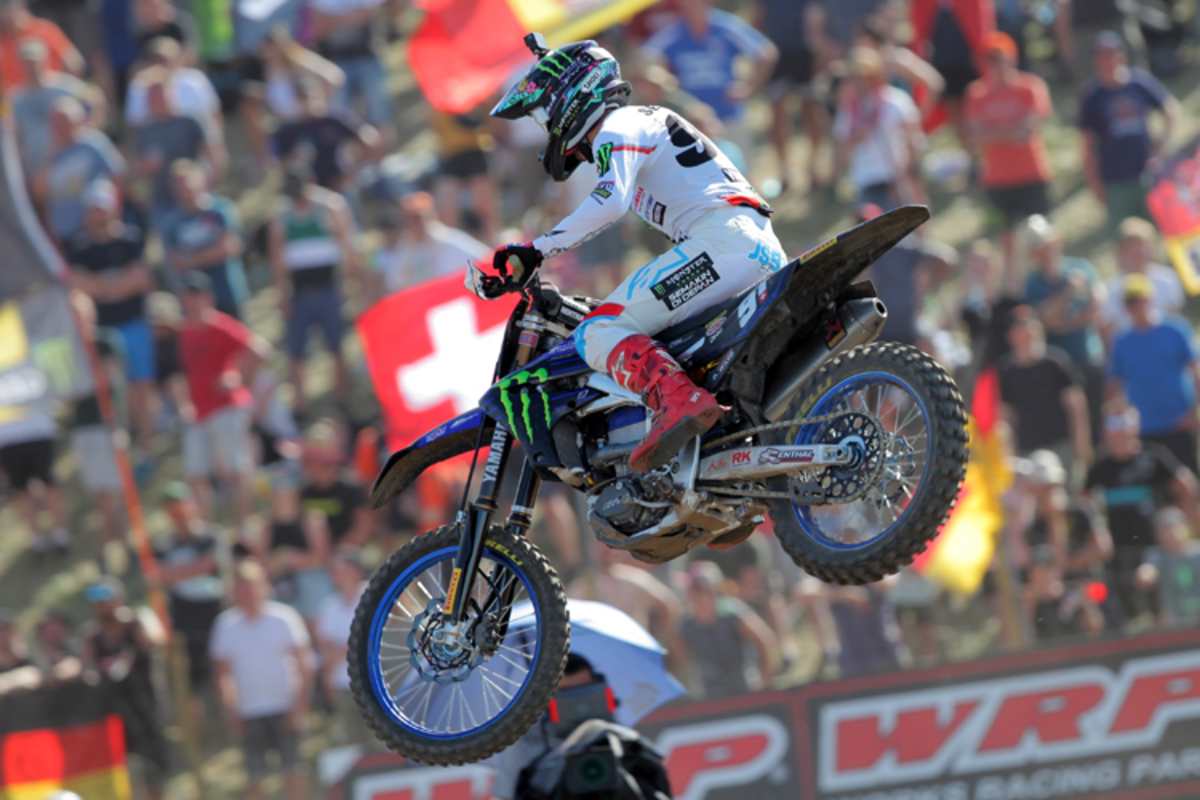 Jeremy Seewer vor dem Hang der Nationen