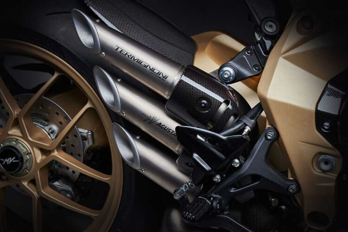 Drei Termignoni-Orgelpfeifen, die das Lied von Freiheit und Selbstbestimmung in die Welt hinausposaunen