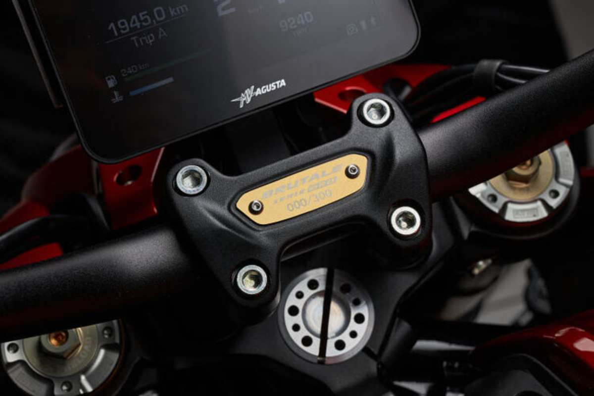 Muss sein bei einer limitierten Serie Oro: Fabrikationsnummer auf der Lenkerklemmung