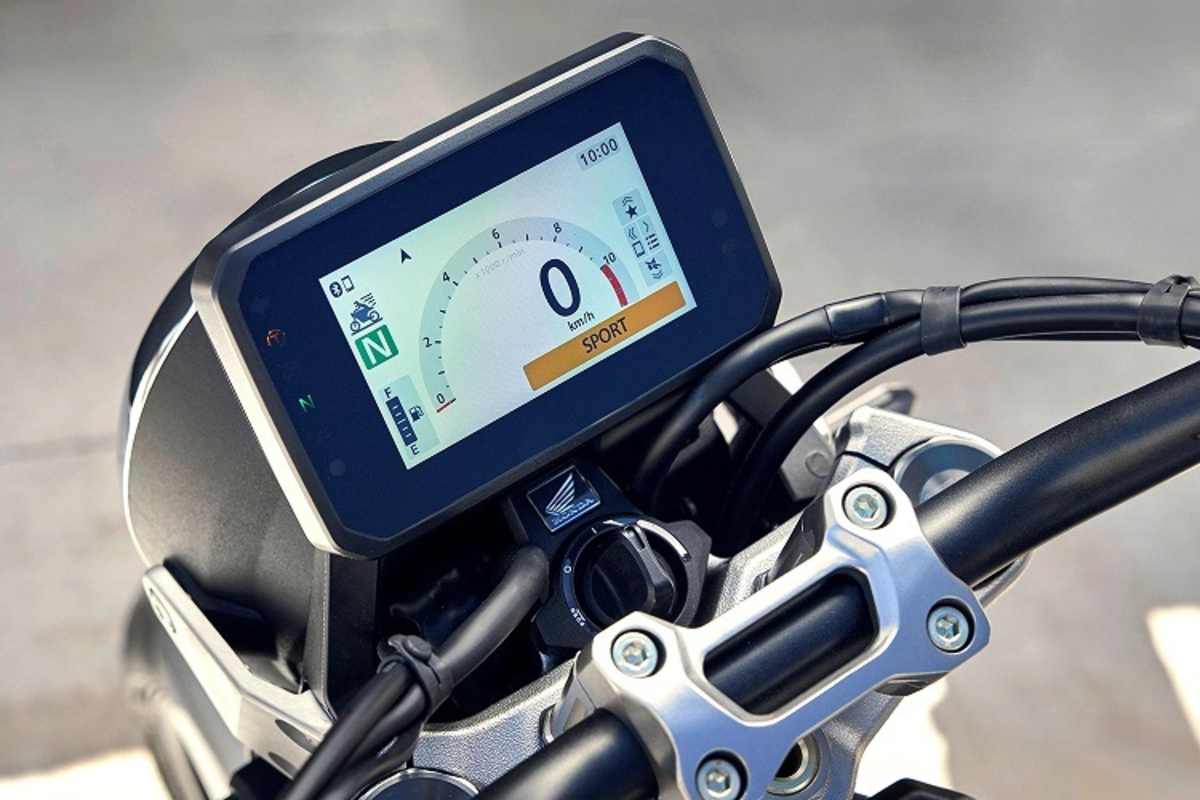 Modernisiert: Zwei Rundinstrumente wären teurer als das TFT-Display